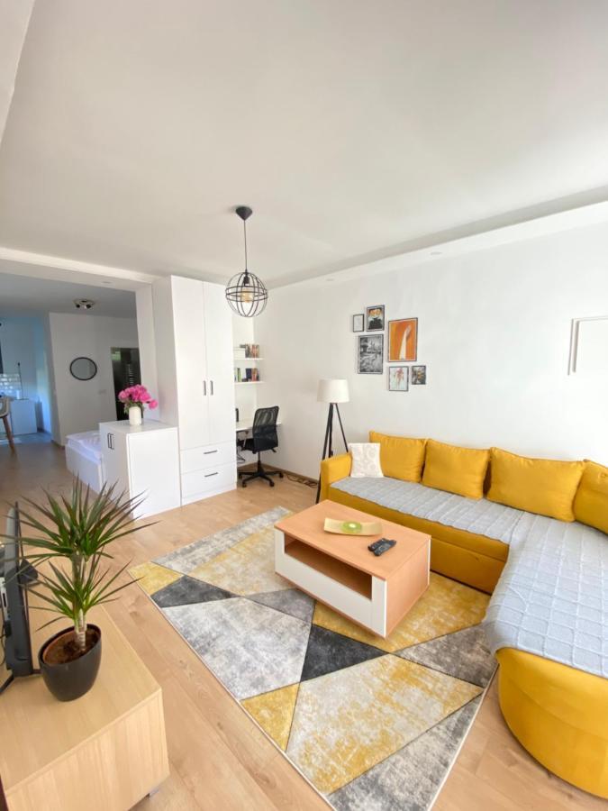 Modern Studio Apartment In The Old Town 塞拉耶佛 外观 照片